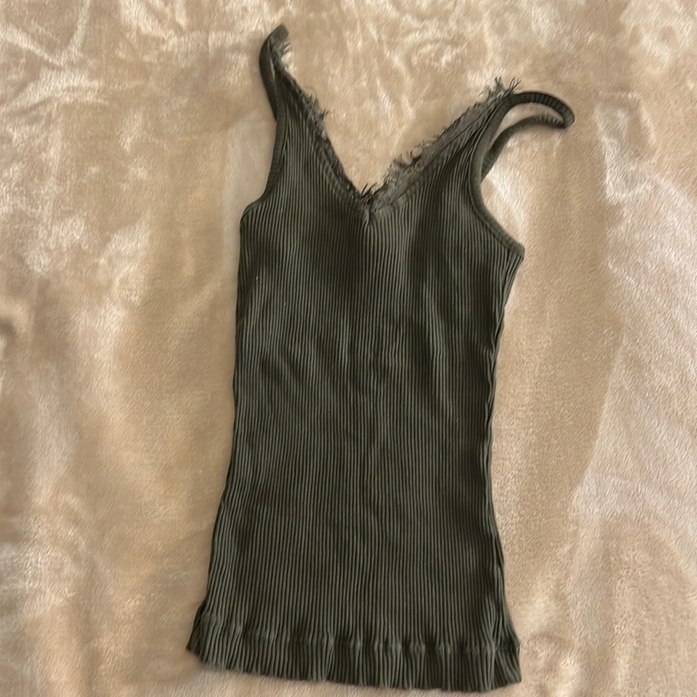 Olive Top